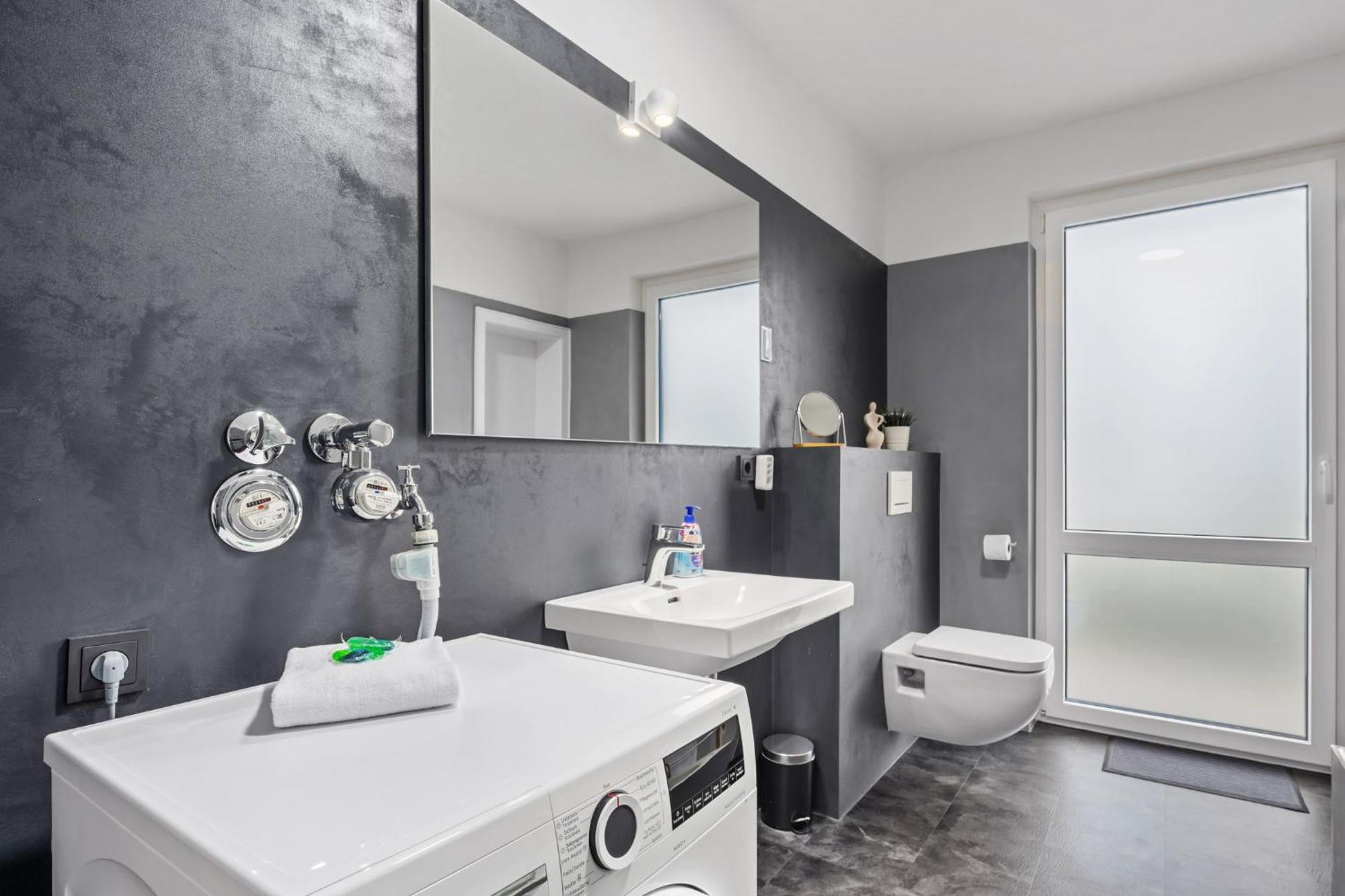 Stilvolle Stadtoase, 116 Qm, Parkblick, Wassernah, Parkplatz Wilhelmshaven Buitenkant foto